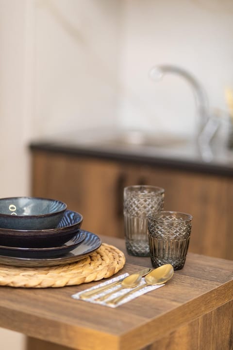 Breeze Apartments Megara - Pulse Suite Bed and Breakfast in Euboea