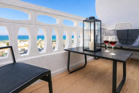 View (from property/room), Balcony/Terrace, Sea view