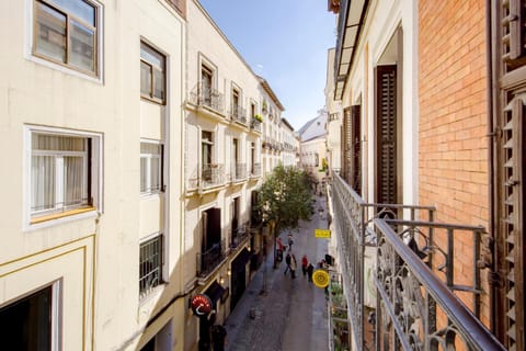 Balcony/Terrace, City view