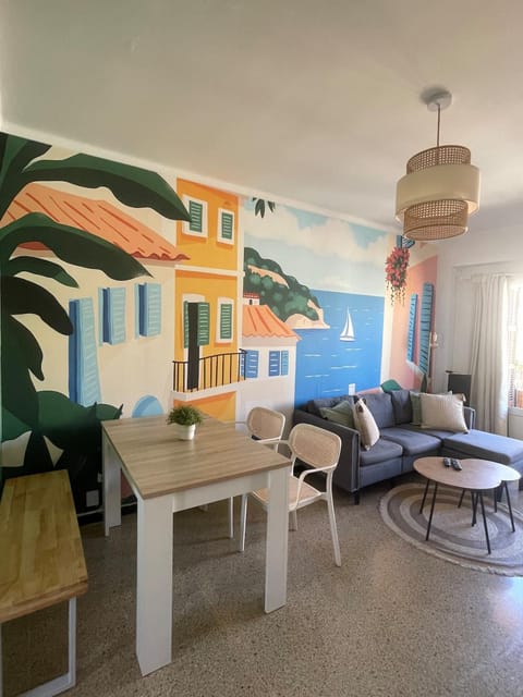 Living room, Dining area