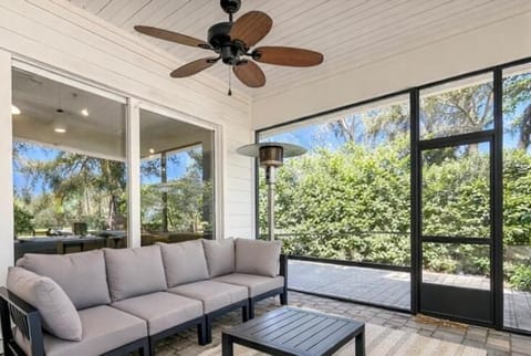 Amelia Island Retreat - Bikes to Beach - Ritz Carlton, Pond and Golf Course Views House in Amelia Island