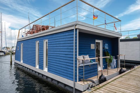 Hausboot Blåbær House in Heiligenhafen