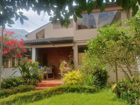 Property building, Facade/entrance, Day, Garden, Lobby or reception, Garden view