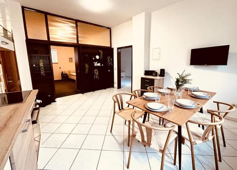 Kitchen or kitchenette, Dining area, kitchen