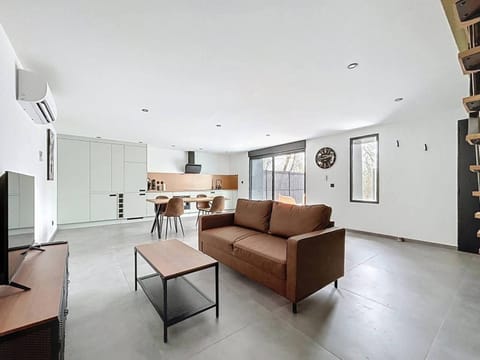 Communal lounge/ TV room, Living room