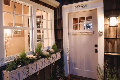 Storybook family cottage perched atop Penn Cove House in Coupeville