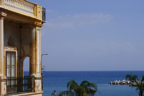 View (from property/room), Balcony/Terrace