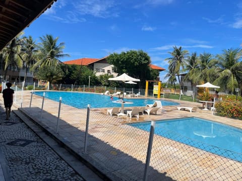 Swimming pool, Open Air Bath, sunbed