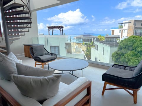 Balcony/Terrace, Living room