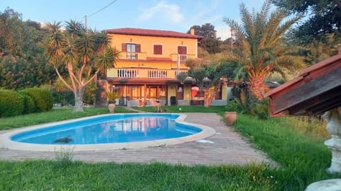 Property building, Spring, Day, Garden, Garden view, Pool view, Swimming pool