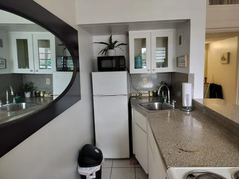 Diplomat Studio Retreat 2245 Apartment in Hallandale Beach