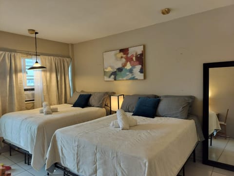 Diplomat Studio Retreat 2245 Apartment in Hallandale Beach