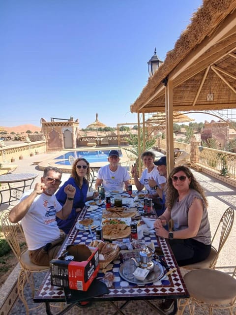 Patio, Day, People, View (from property/room), Balcony/Terrace, Food and drinks, Banquet/Function facilities, Dining area, Food, Guests, Dinner, Drinks, Alcoholic drinks, group of guests, Family, Internal: Not applicable to any particular room