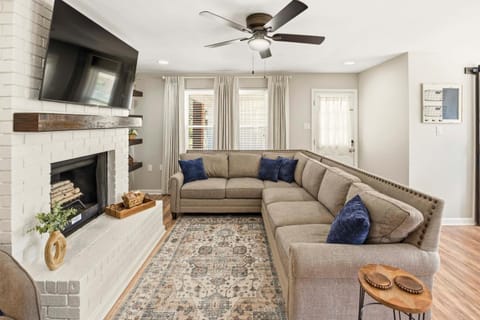 Springs Stay Hideaway Cozy 3BR Home in Denham House in Mississippi