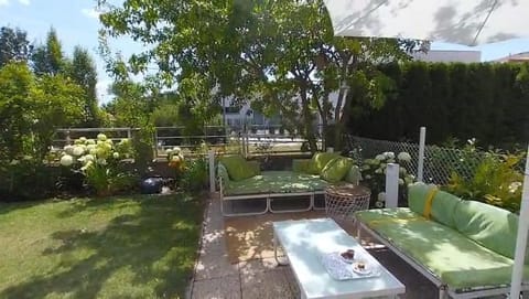 Garden, Balcony/Terrace