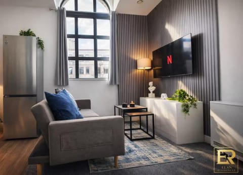 Communal lounge/ TV room, TV and multimedia, Living room