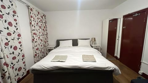 Bed, Photo of the whole room, Bedroom, furniture, towels