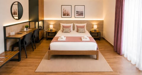 Bed, Photo of the whole room, Bedroom, towels, towels, wardrobe