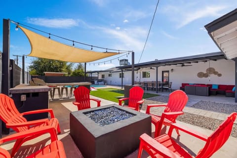 Casa Mesa - Private Paradise w Pool Putt & Games House in Mesa