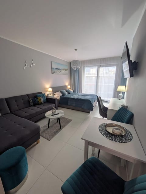 TV and multimedia, Dining area, Bedroom