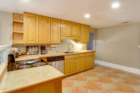 2 Mi to Downtown! Charming Home in Pensacola House in Pensacola