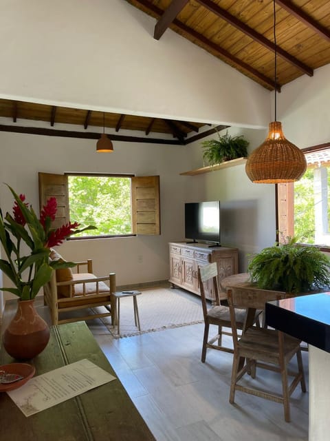Communal lounge/ TV room, TV and multimedia, Living room, Seating area