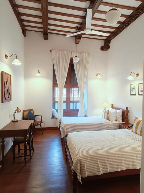 Bed, Coffee/tea facilities, View (from property/room), Living room, Photo of the whole room, Seating area, Bedroom, internet, internet, minibar, wardrobe, air conditioner