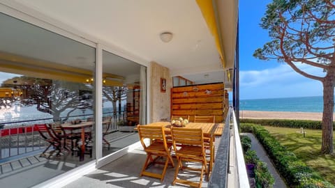 View (from property/room), Balcony/Terrace, Beach, Sea view