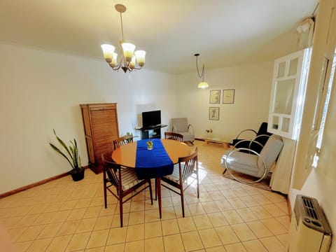 TV and multimedia, Living room, Seating area, Dining area, heating