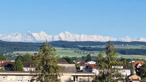 Nearby landmark, Natural landscape, Mountain view
