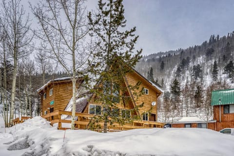 Geno House in Monarch