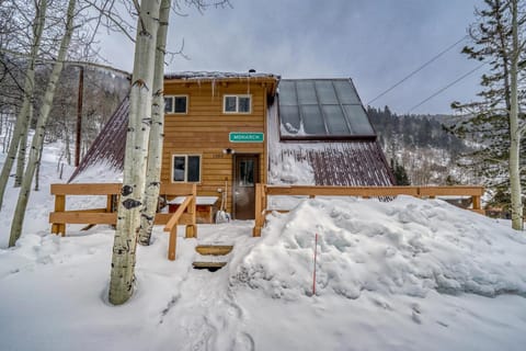 Geno House in Monarch