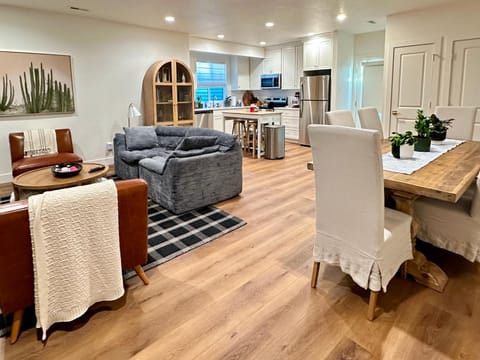 Utah Valley Escape House in Vineyard