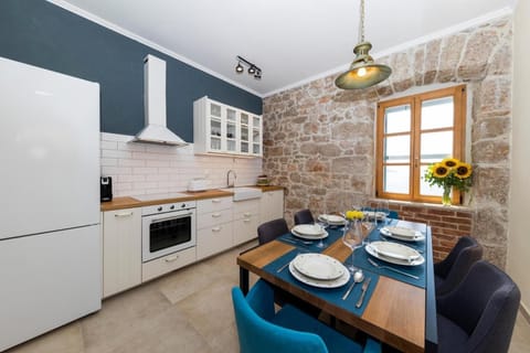 Lighthouse Prisnjak Villa in Murter