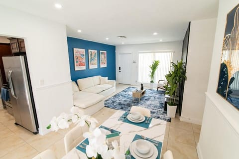 3BR Home with Pool & Pet, Sleeps 8, Near Hard Rock House in Hollywood