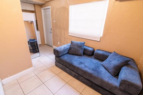 3BR Home with Pool & Pet, Sleeps 8, Near Hard Rock House in Hollywood