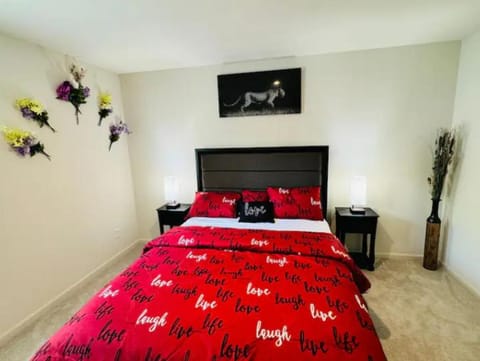 Indy 1 Private Bedroom in House Plainfield Near Airport Vacation rental in Plainfield