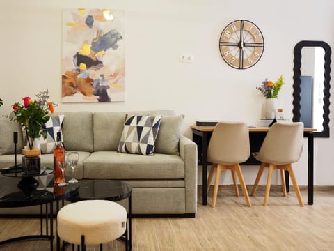 Living room, Seating area, Dining area