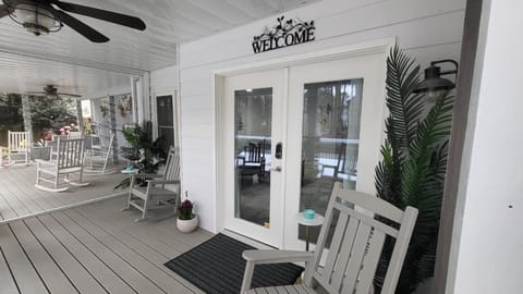 Property building, Seating area