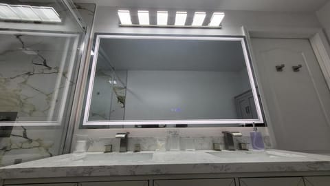 Relaxing Luxury Home Away From Home! Apartment in Suwanee