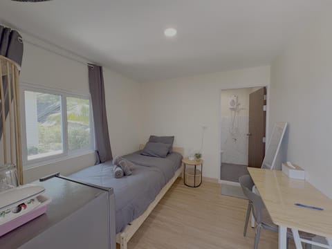 Bed, Bathroom, Photo of the whole room, Business facilities, Bedroom, Garden view, minibar