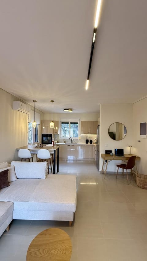 LazyFox Brand New Luxury Apartment near Corfu Town Apartment in Corfu