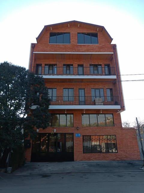 Property building, Restaurant/places to eat, Day