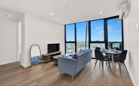TV and multimedia, Living room, Seating area, air conditioner