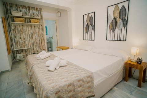 Bed, Bathroom, Bedroom, wardrobe