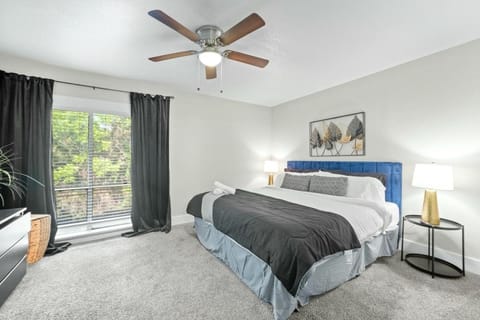 Modern and Spacious Apartment from AT&T Stadium! Apartment in Arlington