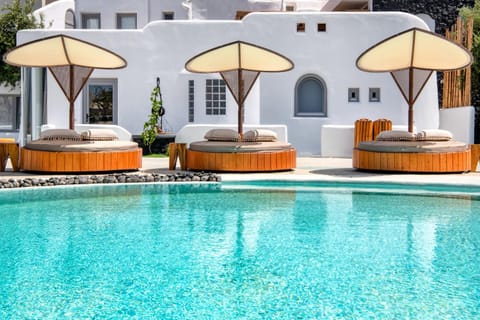 Decorative detail, Swimming pool, Swimming pool