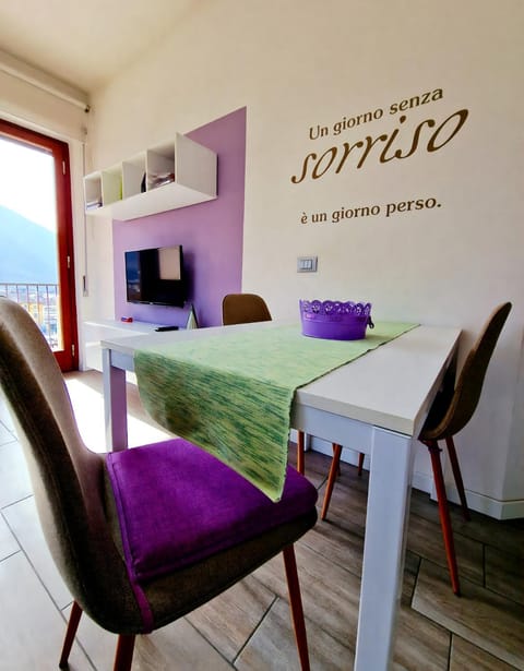 TV and multimedia, Living room, Dining area