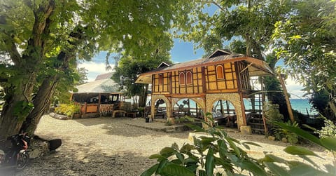 Property building, Natural landscape, Garden, Beach, Beach, Garden view, Sunrise
