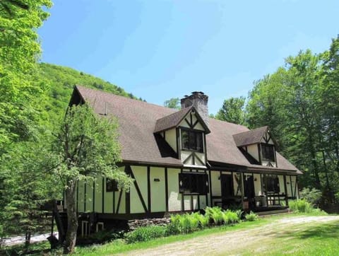 Killington's Brookside Manor House in Plymouth